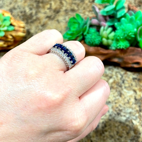 Sterling Silver Cubic Zirconia Ring - Picture 7 of 8